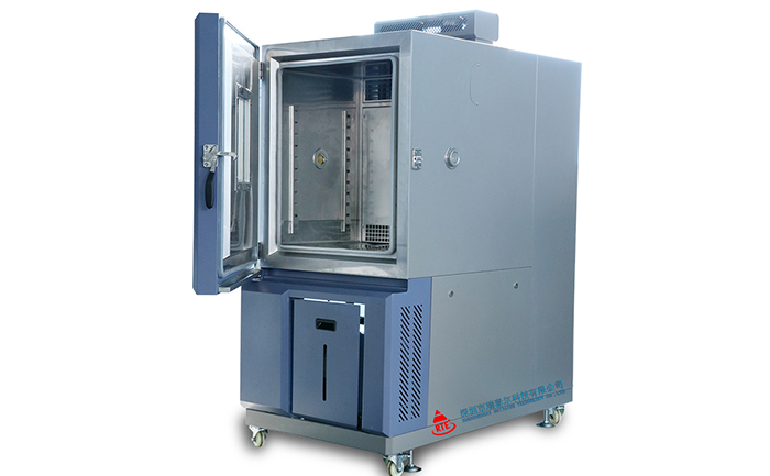 在年底購(gòu)買(mǎi)微型可編程恒溫恒濕試驗(yàn)箱需要注意哪些事情？